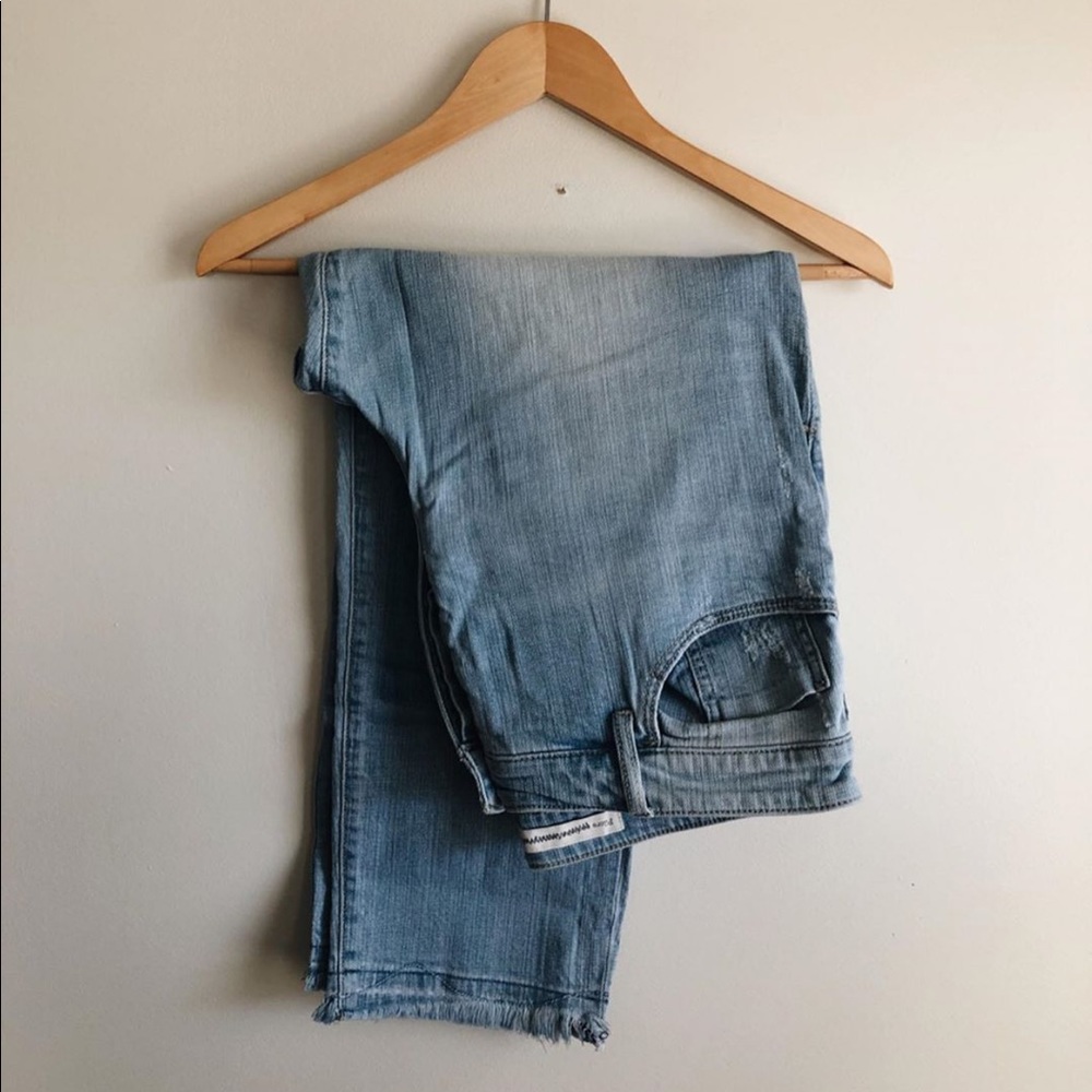 Light wash Pilcro mom jean